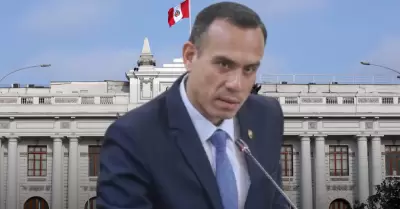 Jos� Jer� se pone a disposici�n del Congreso por "Chifagate"