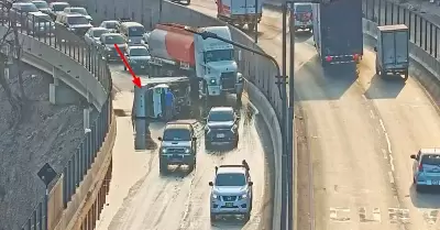 Tr�nsito paralizado en L�nea Amarilla.