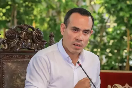 Jos� Jer� acept� haber tenido hasta tres reuniones con empresario chino