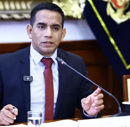 Elvis Vergara inform� que Acci�n Popular a�n no toma decisi�n sobre la vacancia