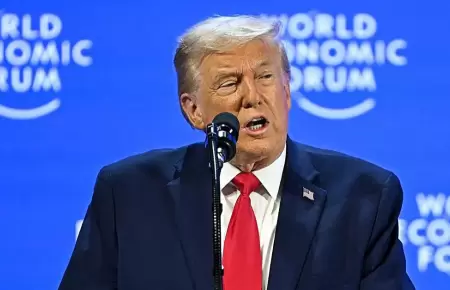 Donald Trump reconoce que se asume como dictador.