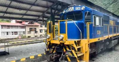 Servicio de trenes se reanuda tras descarrilamiento en Machu Picchu.