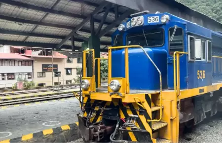 Servicio de trenes se reanuda tras descarrilamiento en Machu Picchu.