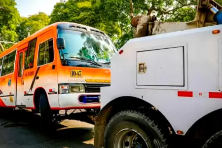 Operativo contra el transporte informal en Lima.