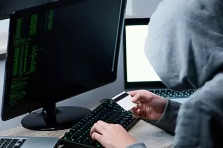 Jos� Jer� tipifica el delito de tr�fico il�cito de datos inform�ticos.