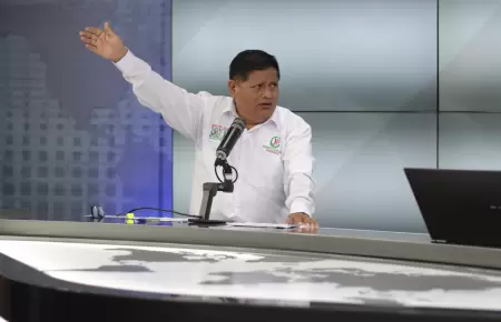 Walter Ayala Gonz�les.