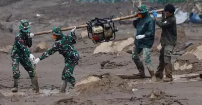 Alud ha provocado la muerte de m�s de 30 personas en Indonesia.