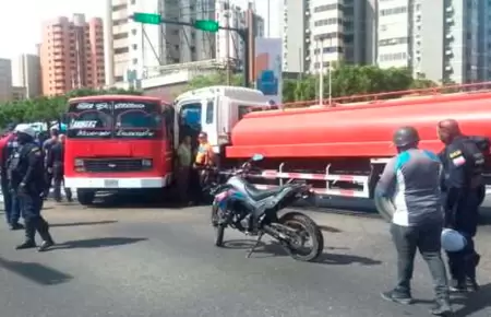 Accidente en Maracaibo: Choque dej� 25 heridos.