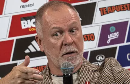 Mano Menezes critic� el cupo de extranjeros en la Liga 1.