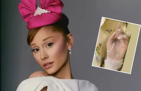 �Ariana Grande tiene 6 dedos en su mano izquierda?