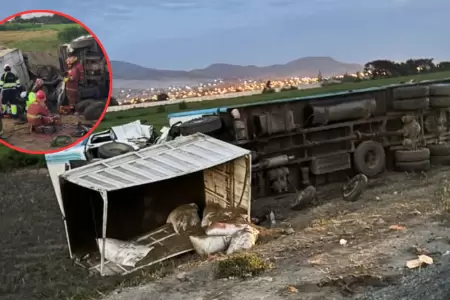Fatal choque de un trailer con camioneta deja dos fallecidos en Chimbote.
