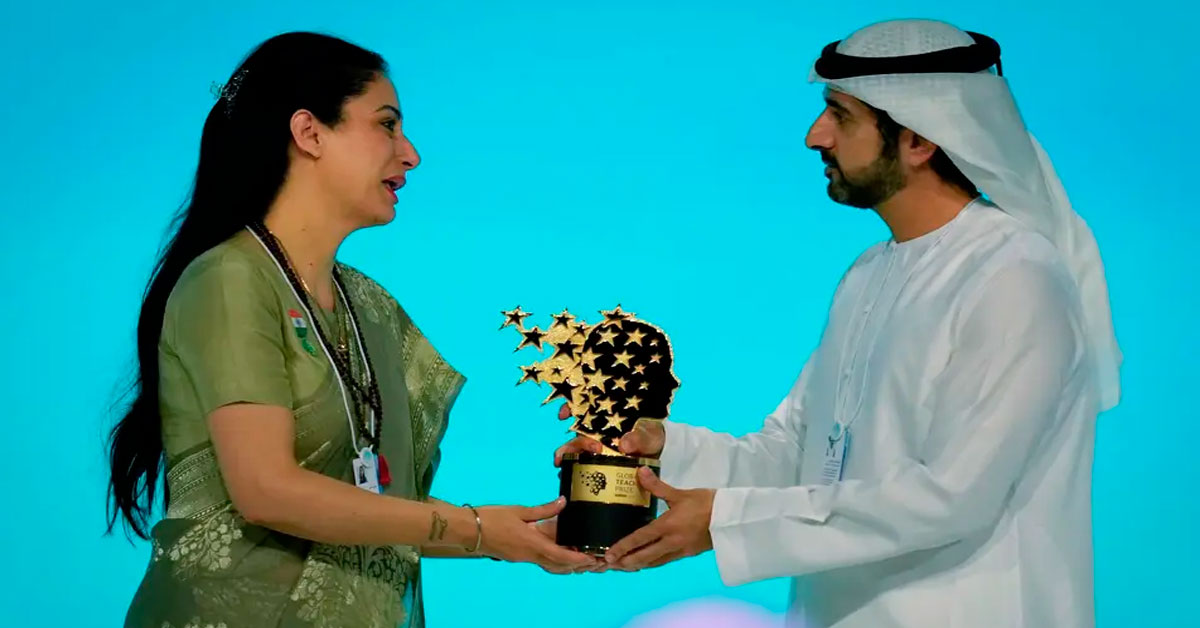 Profesora fue premiada con un millón de dólares por su labor educativa y social: "Premio a la enseñanza"