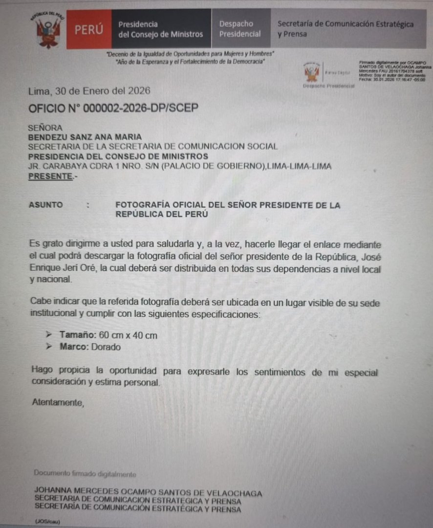 Oficio que disponía la colocación de las fotos de Jerí en las sedes ministeriales.