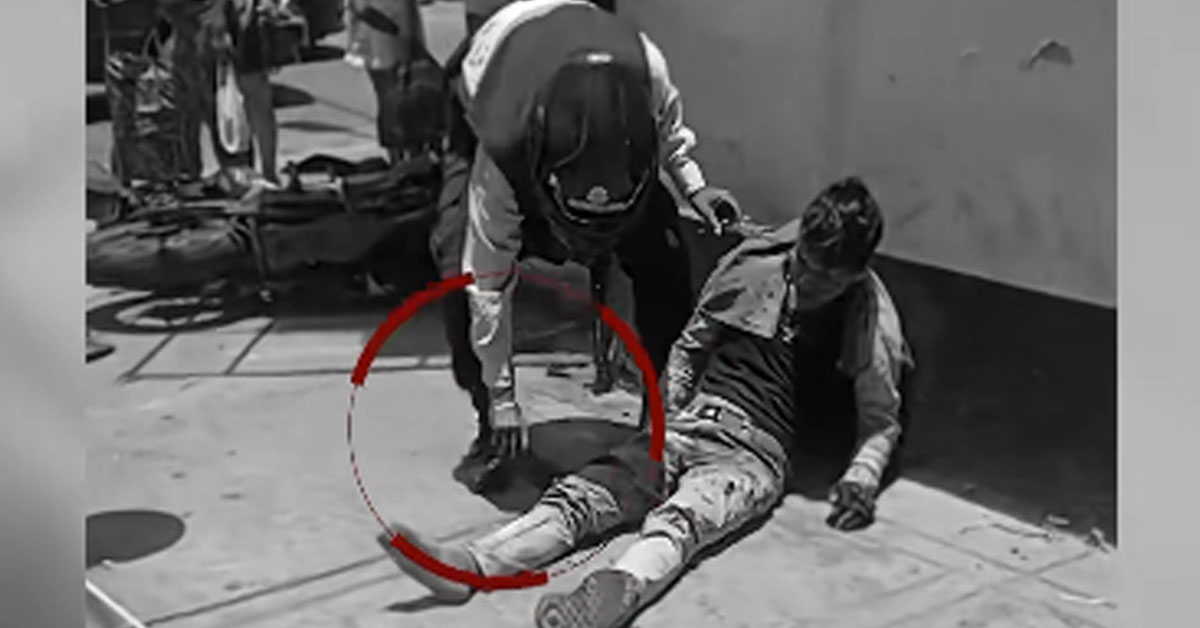 Sereno de Breña es acusado de robarle el celular a joven motociclista recién accidentado