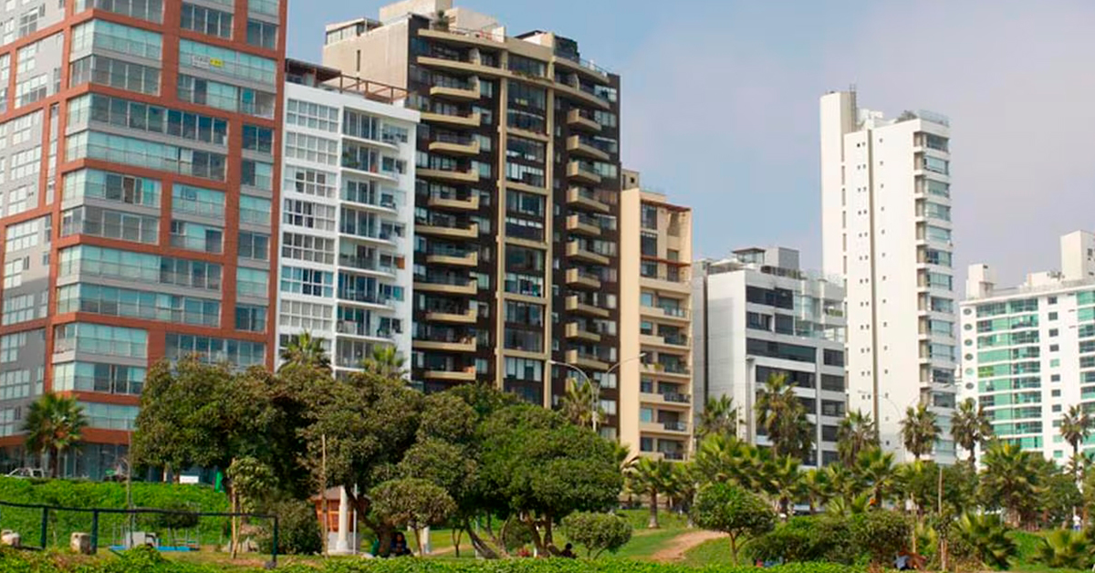 Congreso: Proponen que a propietarios de condominios se les corte los servicios básicos por no pagar mantenimiento