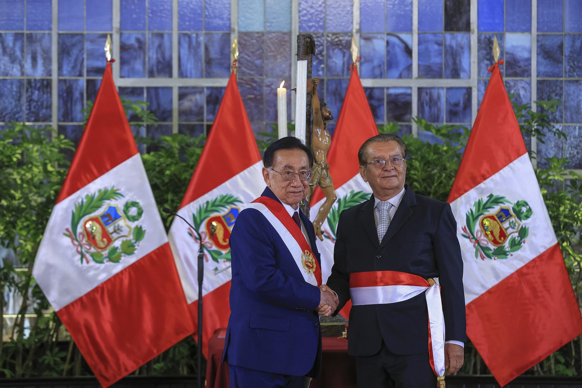 Erfurt Castillo Vera es el nuevo ministro de Educaci�n.