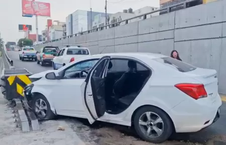Accidente de tr�nsito en la v. Javier Prado.
