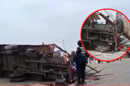 Motocarga cay� tras un despiste con toda una familia a bordo.