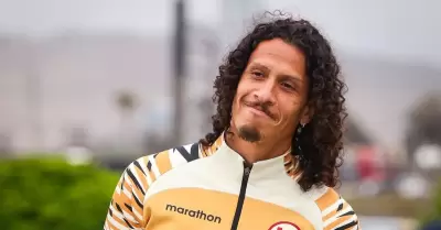 Williams Riveros inscrito como extranjero