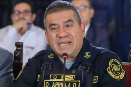 Representante de los mototaxistas arremeti� contra �scar Arriola.