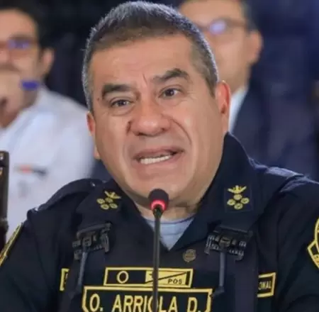 Representante de los mototaxistas arremeti� contra �scar Arriola.
