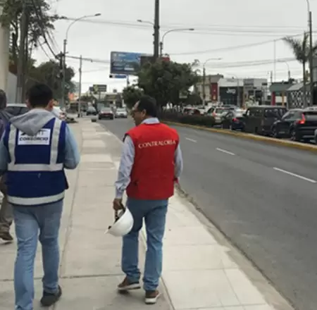 Advierten posibles deficiencias en viaductos de la Av. Javier Prado.