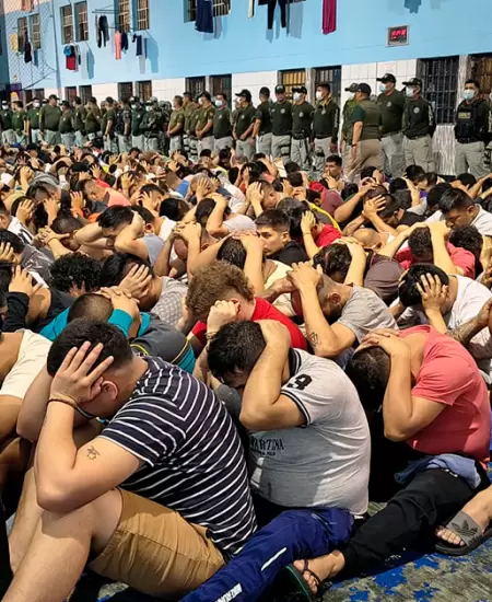 Gobierno oficializa creaci�n de la SUNIR.