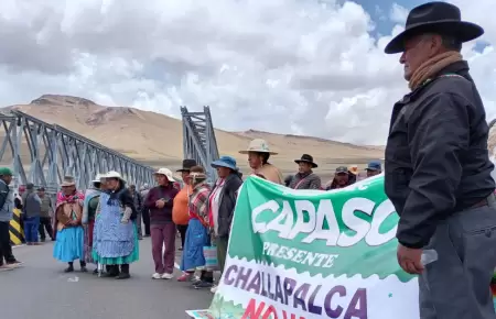 Manifestantes bloquean acceso al penal de Challapalca