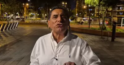 Carlos �lvarez, candidato de Pa�s Para Todos, sigue en carrera