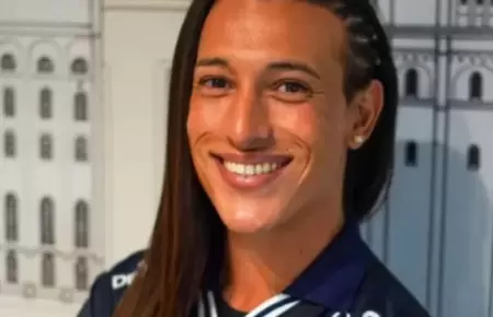 Hist�rico club presenta a su primera jugadora trans