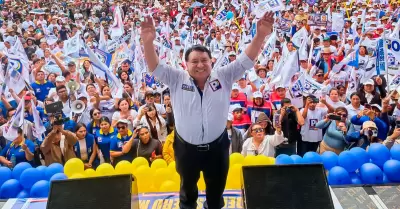 Jos� Luna G�lvez, mitin.