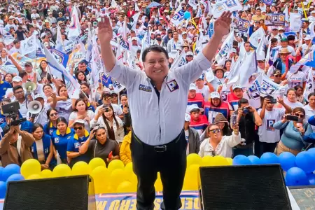 Jos� Luna G�lvez, mitin.