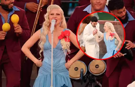 La artista cant� uno de sus m�s populares temas en versi�n salsa.