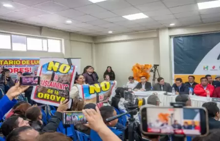 Reuni�n de autoridades en la C�mara de Comercio de Huancayo acordaron paro de 48