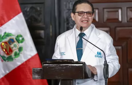Presidente de EsSalud niega crisis por desabastecimiento de medicamentos