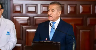 Ministro de Salud asegura que el gabinete respeta las decisiones del Congreso.