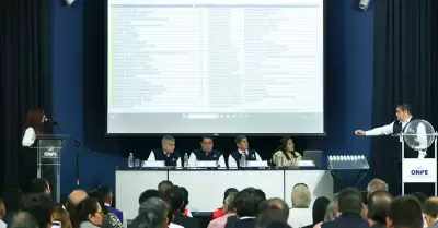 Sorteo de ubicaci�n de los partidos pol�ticos en la c�dula de votaci�n 2026.