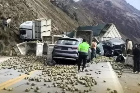 Choque m�ltiple en Carretera Central deja un fallecido y bloquea la v�a.