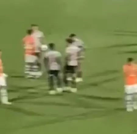 Se revelan im�genes previas del penal fallado por Eryc Castillo.