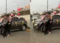 Hombre regala camioneta a su enamorada despu�s de un mes de novios: "El amor se demuestra con hechos"