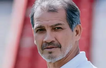 Franco Navarro pide calma a los hinchas