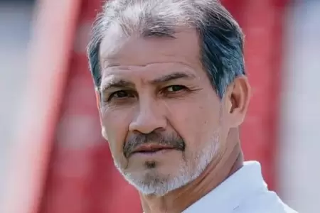 Franco Navarro pide calma a los hinchas