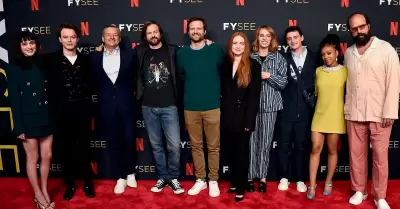 Estrella de "Stranger Things" se casa con m�sico.