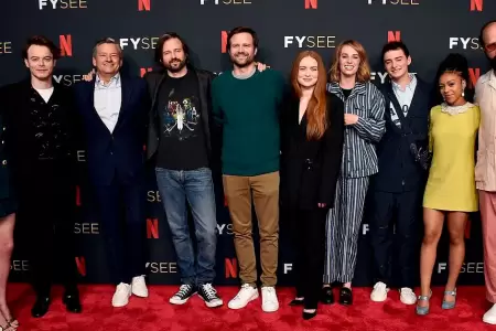 Estrella de "Stranger Things" se casa con m�sico.