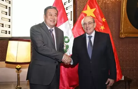 Canciller Hugo de Zela recibi� a embajador chino Song Yang por A�o Nuevo Chino.