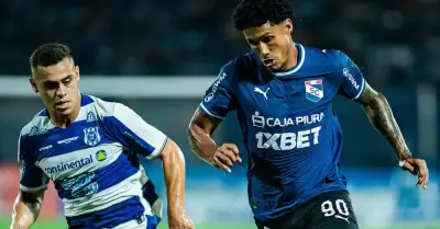 Sporting Cristal marc� el empate con el gol de Mart�n T�vara, ante 2 de mayo en