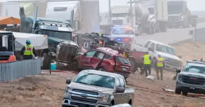 Choque m�ltiple deja 4 muertos y m�s de 20 heridos.