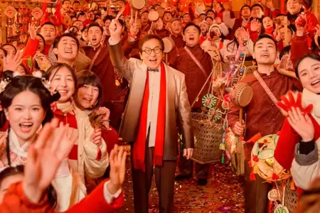 Jackie Chan interpret� 'We Are the World'.