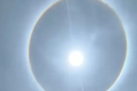 Halo Solar sorprendi� a los lime�os este mi�rcoles 18 de febrero.