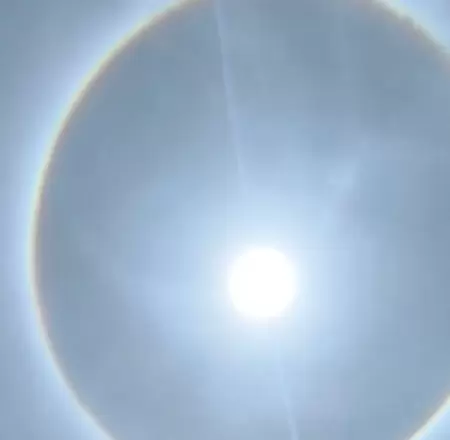 Halo Solar sorprendi� a los lime�os este mi�rcoles 18 de febrero.